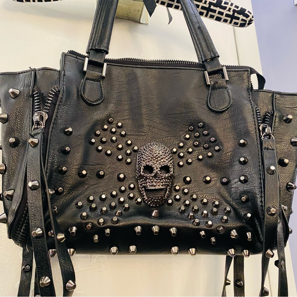 Studded black skull moto bag 💀DO NOT PURCHASE